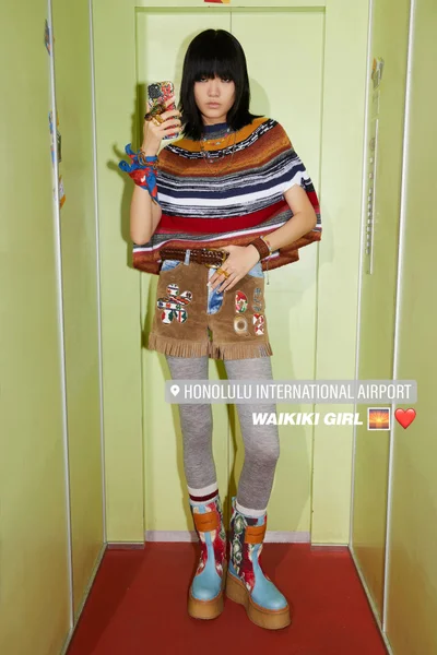 Look 18